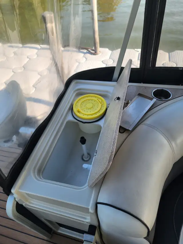 Ponton premier 25' mercury 150 2014 in Powerboats & Motorboats in Longueuil / South Shore - Image 8