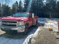 Chevy 3500 HD with service box