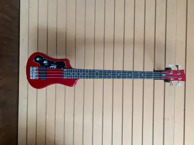 Lefty Hofner Shorty Bass Left handed Red with carry bag, View more