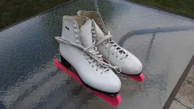 Womens Fila Figure Skates Sz 8 Rarely Used Ex Cond $22, View more