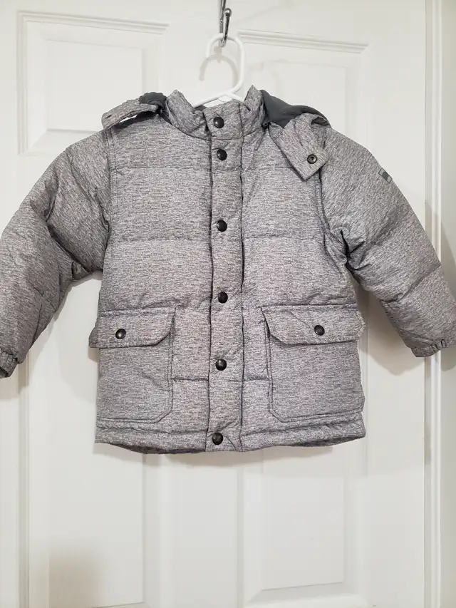 Kids GAP winter jacket size 4 in Kids & Youth in Markham / York Region - Image 2