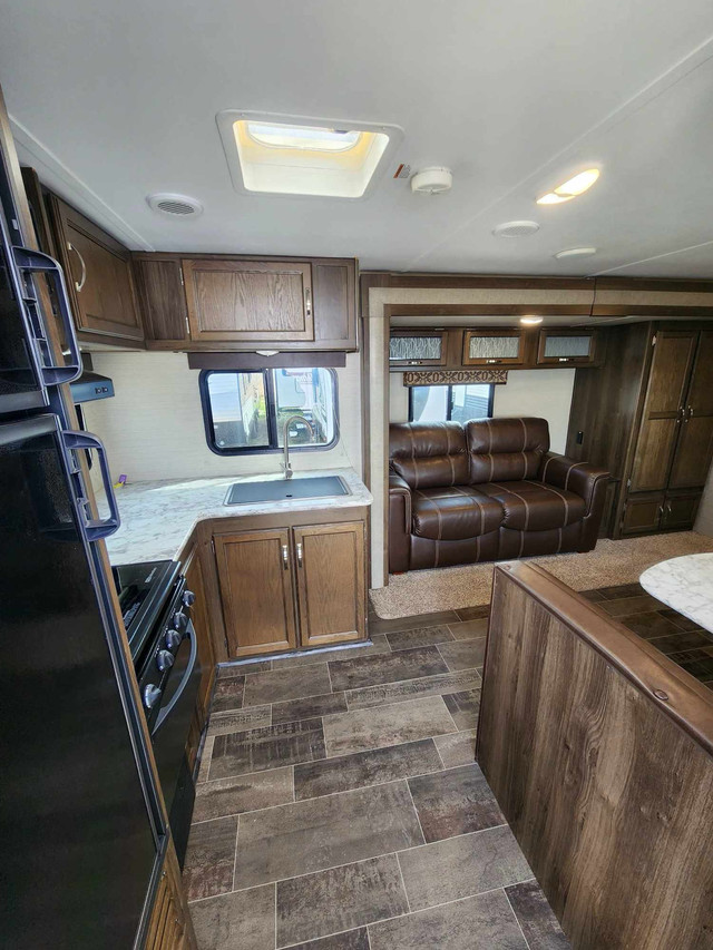 2019 Keystone Bullet 248RKS, Open Concept in Travel Trailers & Campers in Oshawa / Durham Region - Image 2