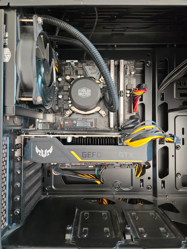 Gaming-PC | Intel I5 | 32Gb RAM DDR4 | GTX 1070 | 2Tb SSD + 4Tb in Desktop Computers in Laval / North Shore - Image 8