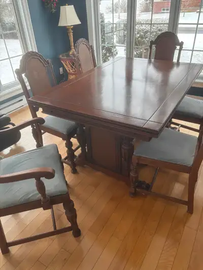 Set de salle à dîner antique, View more