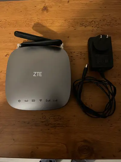 Gently used, like new Wifi connect Rocket Hub. This provides a wifi connection for wifi Thermostats....