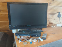 Dynex TV and DVD player