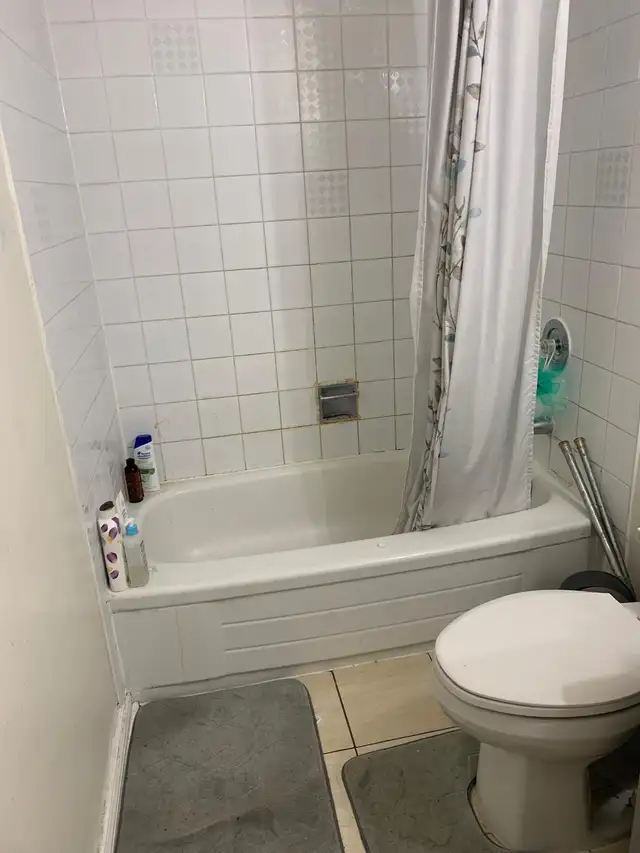 NEED ONE GIRL FOR PRIVATE MASTER BEDROOM IN HOUSE