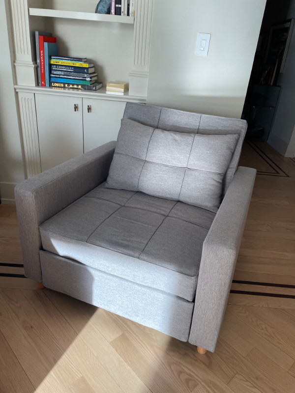 Chair Converts to Single Bed in Chairs & Recliners in City of Toronto