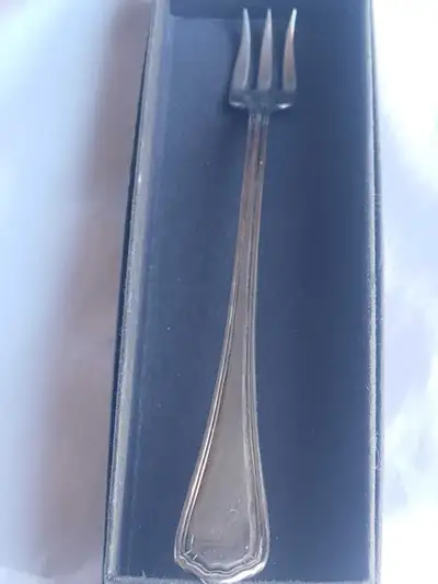 Stamped: McGloshen Clark Co/Kings Plate/ExtraHeavy 7" elegant cocktail fork with flared prongs, usef...