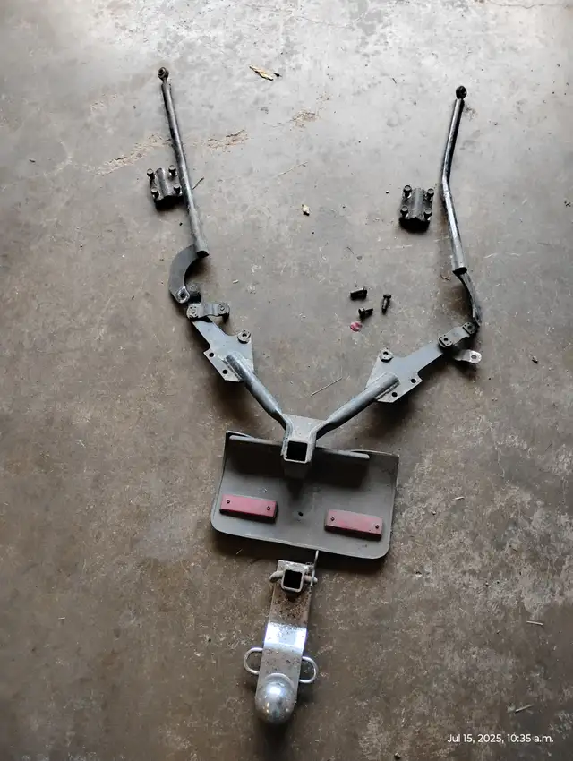 GL 1500 Gold Wing trailer hitch in Touring in Truro - Image 2