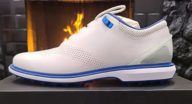 Jordan ADG 4 9M in Men's Shoes in City of Toronto - Image 2