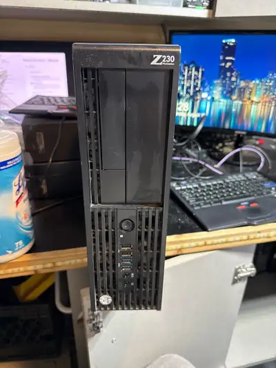 HP Z230 Workstation, View more