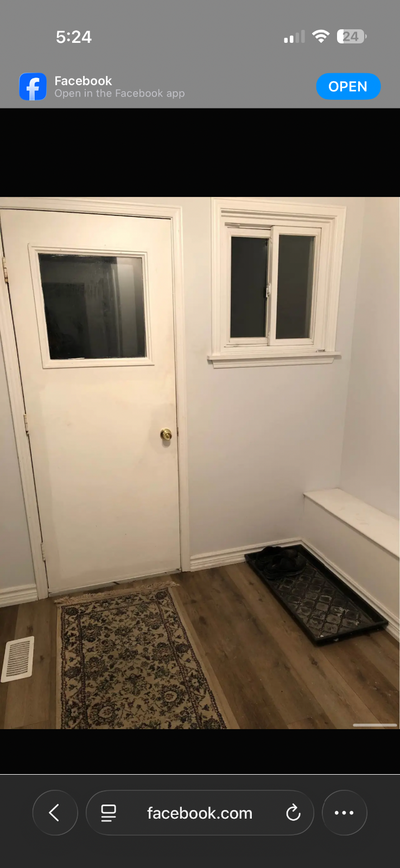 Room for rent Shared bathroom and kitchen Whites rd / Bayly St