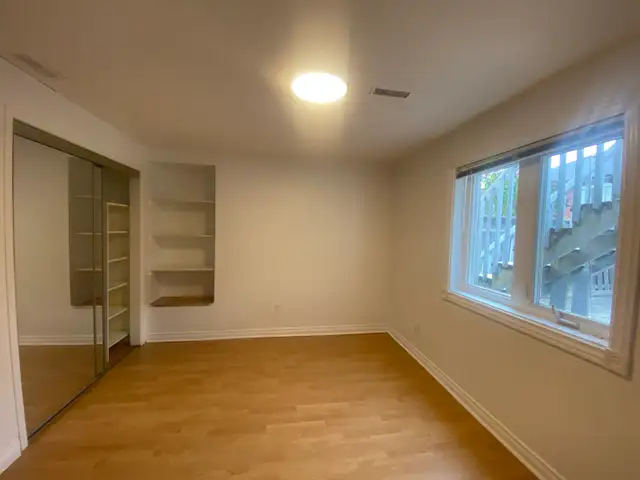 2 Bed 1 Bath Walkout for Rent in Richmond Hill in Long Term Rentals in Markham / York Region - Image 7