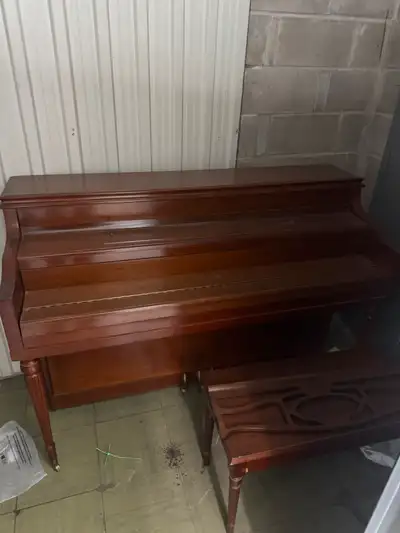 Piano droit, View more