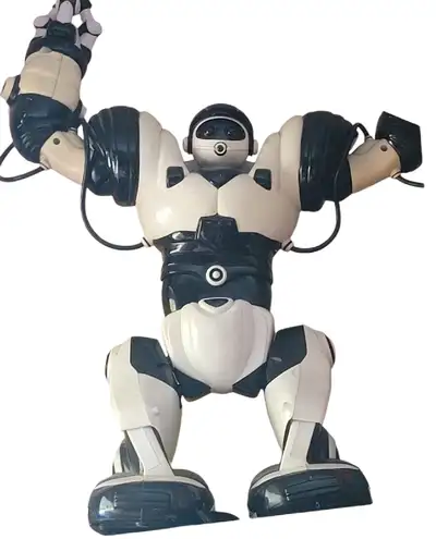 Wowwee Robosapien 2004 robot toy. No remote., View more