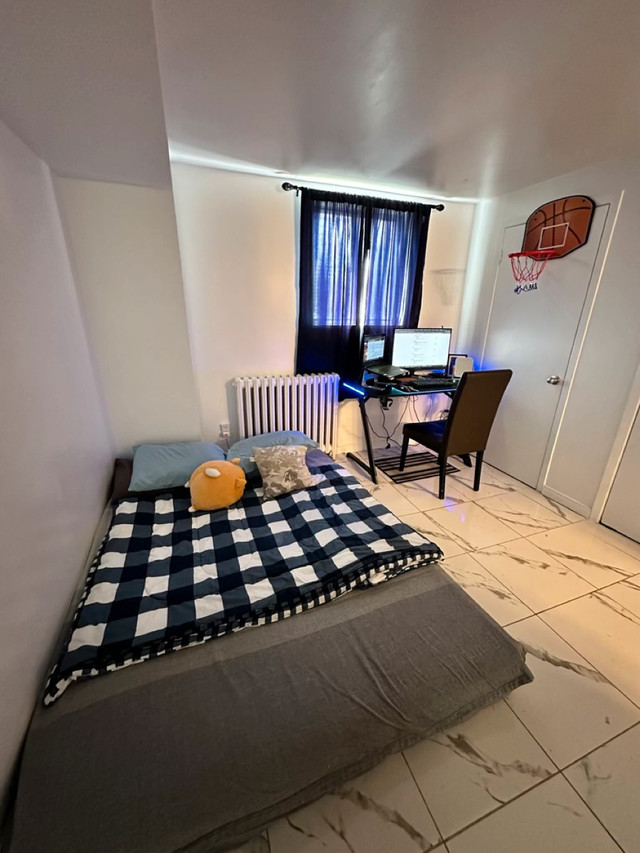 One bedroom apartment (semi basement) in Long Term Rentals in City of Toronto - Image 4