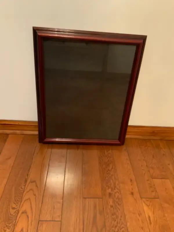 Large Wood Picture Frame — 23” x 19” — Like New Condition in Other in City of Toronto - Image 6