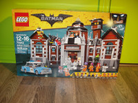 Neuf et scellé! Lego The Batman Movie Arkham Asylum 70912