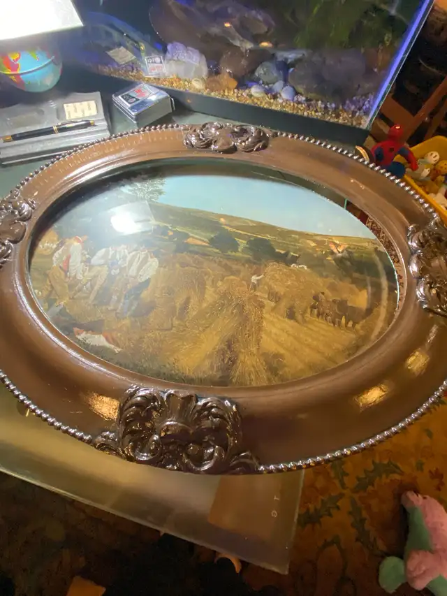 Antique Brown Frame Oval Wood Bubble Glass Carved Convex Ornate in Arts & Collectibles in Vancouver - Image 4