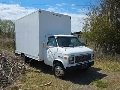 1992 GMC 3500 Utility Van