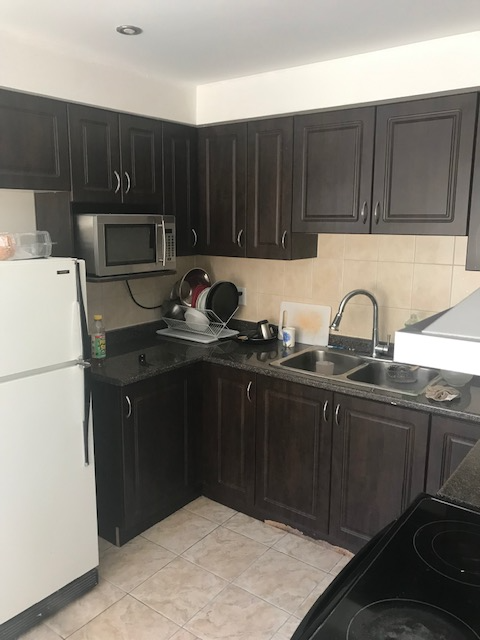ATTENTION UTM STUDENTS!! ROOM IN EXCELLENT LOCATION  (TAKEN) in Room Rentals & Roommates in Mississauga / Peel Region - Image 8