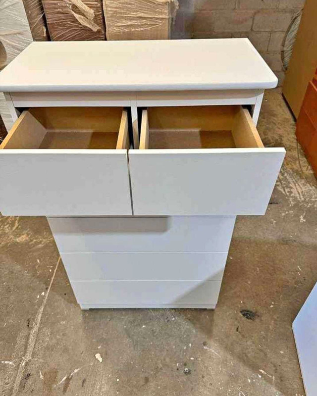 dresser,chester, nightstands in Dressers & Wardrobes in City of Toronto - Image 3