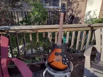 1977 Gibson Melody Maker, View more
