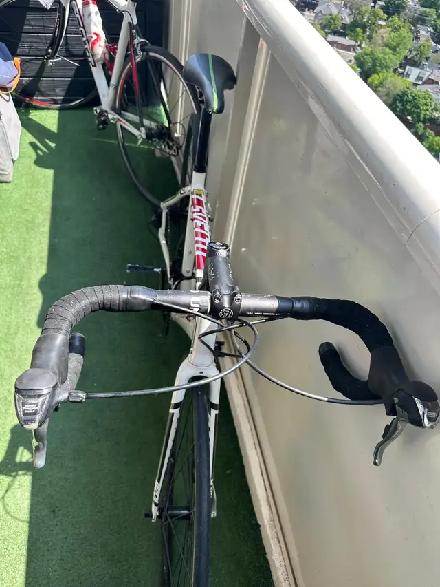 2 Road bikes for sale628637330293791223