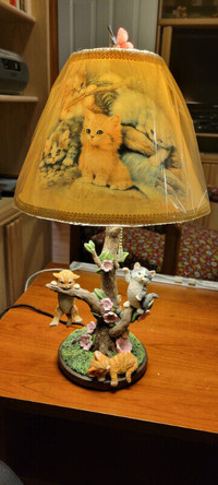 Bradford Exchange Country Kitties Table Top Lamp