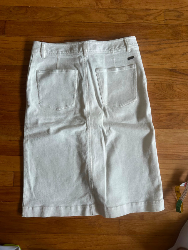 Barbour white denim skirt in Women's - Dresses & Skirts in Ottawa - Image 3