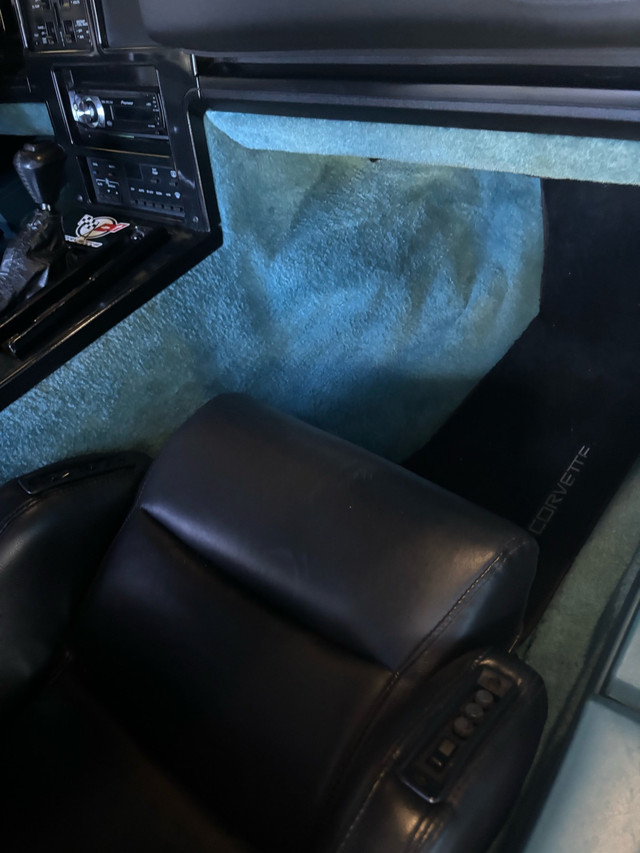 Chevrolet Corvette in Cars & Trucks in City of Toronto - Image 3