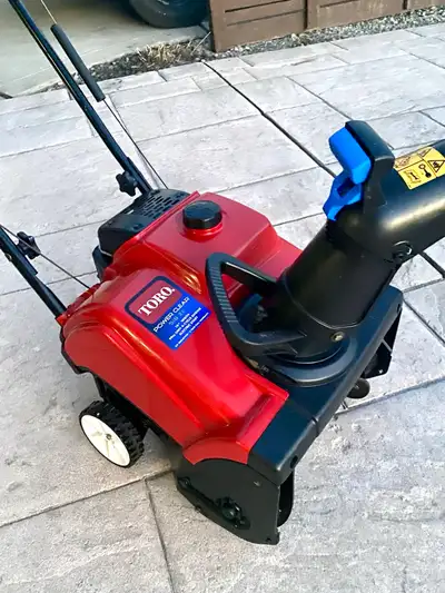 BARELY USED - Toro 518ZE Single Stage 18” Snowblower, View more
