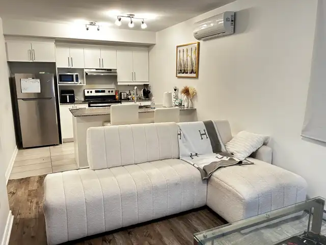 ONE-BEDROOM APARTMENT IN GATINEAU (LE PLATEAU)