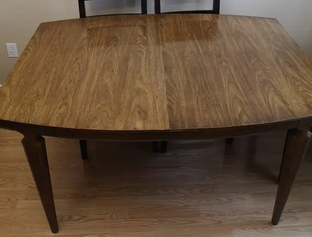 Wood Bookshelf & Quilt stand Heart in Other in Oshawa / Durham Region - Image 10