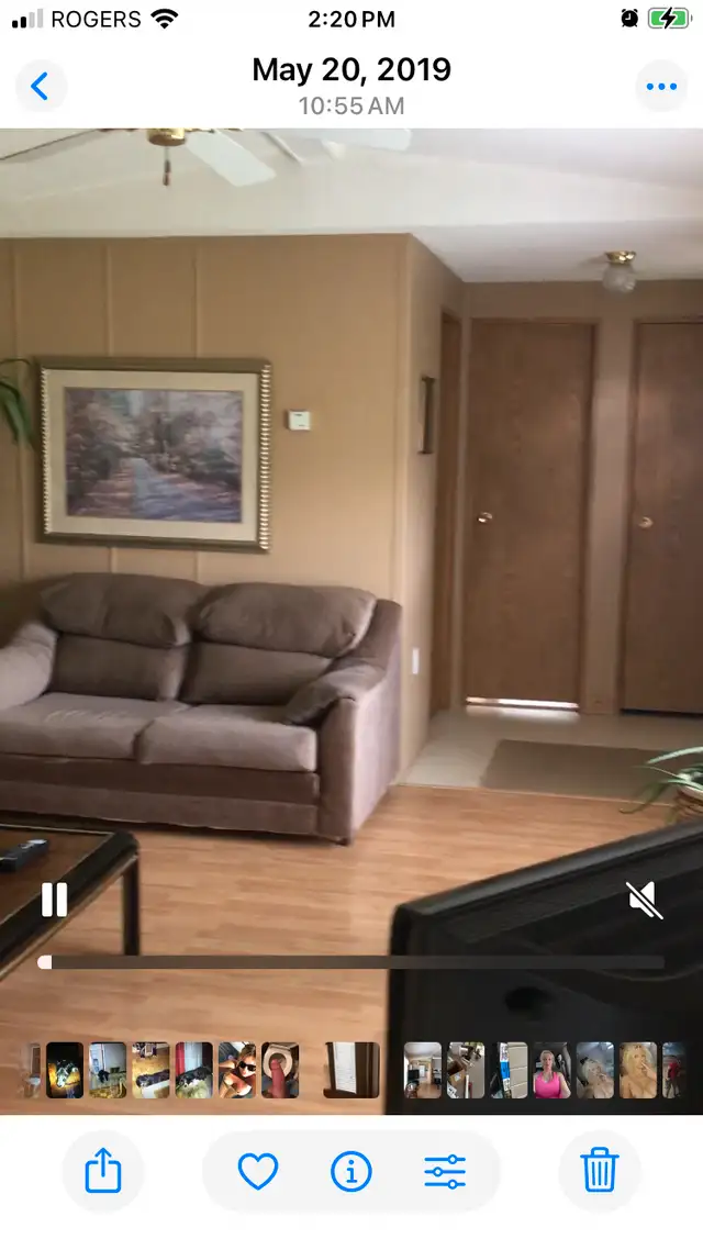 Mountain lake front property for short term rental. in British Columbia in Canada - Image 5