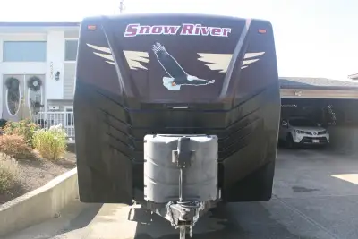 2015 SNOW RIVER 246RK NORTHWOOD, SLEEPS 6, 4 SEASONS, TINTED WINDOWS, ALL LED LIGHTS INSIDE & OUT, 2...