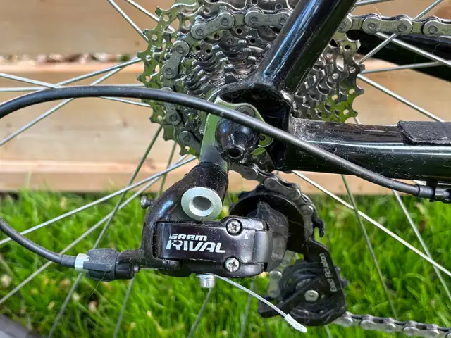 Cervélo S2 Aero Carbon Road Bike in Road in Cambridge - Image 8