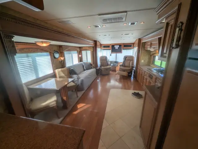 Motorhome - 2003 Spartan Travel Supreme Select in RVs & Motorhomes in Edmonton - Image 7