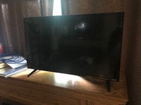 32 inch tv with build in chromcast thing
