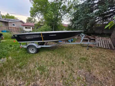 2015 Yukon Princecraft 14ft aluminum boat 20hp suzuki model number DF20AEL fuel injected 4 stroke ma...