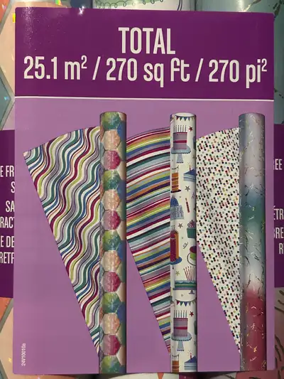 Brand New in Pack! Brighten up your presents with this brand new Signature double-sided gift wrap, f...