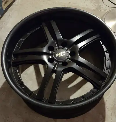 Set of 4 mag wheels HP Design , known for its sleek design and sturdy construction. This rim is a us...