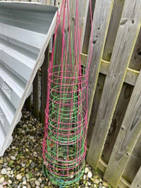 Free - Tomato Plant Cages