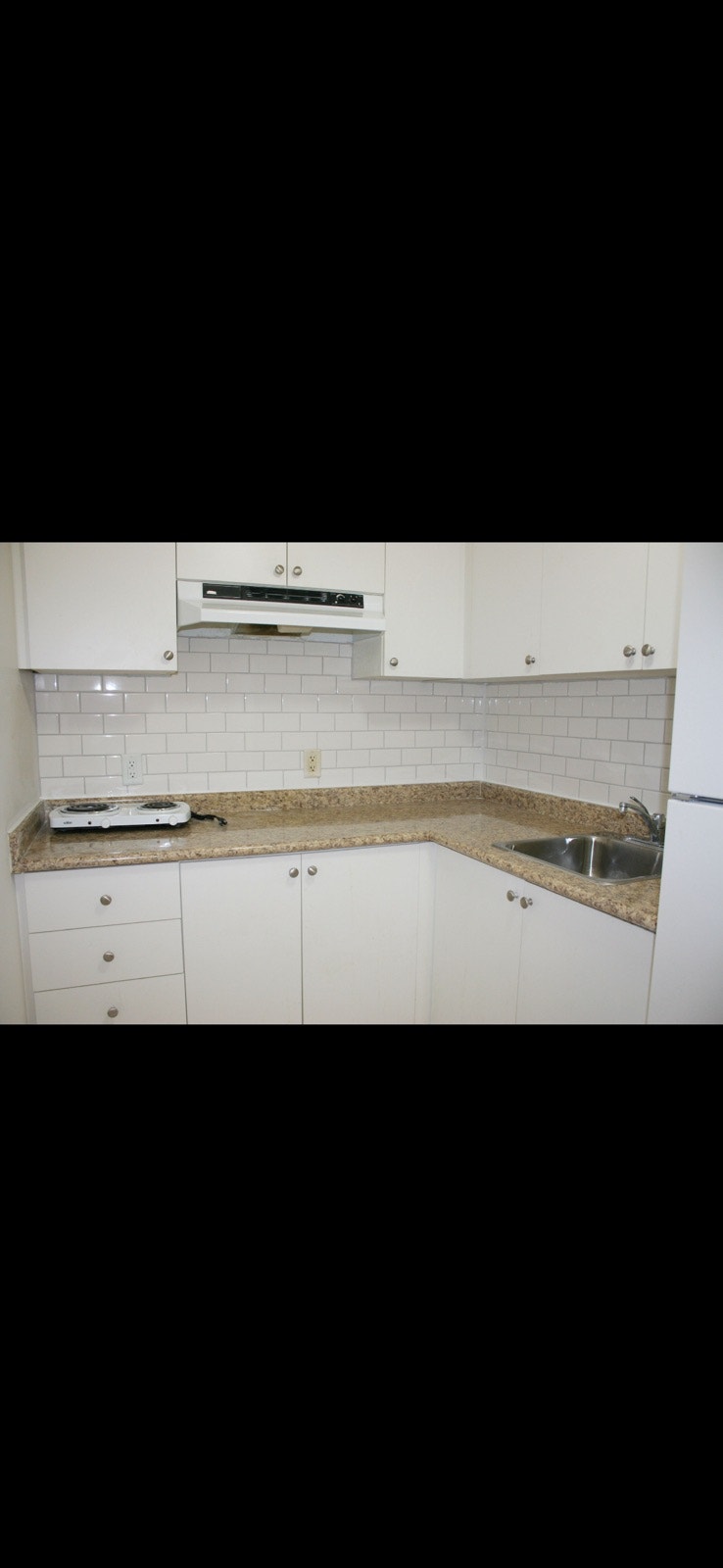 One bedroom basement. Keele and major MacKenzie 3