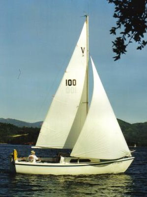 Selling my 24’ MacGregor. This is a marvel of engeneering of its time and even now. It uses water ba...