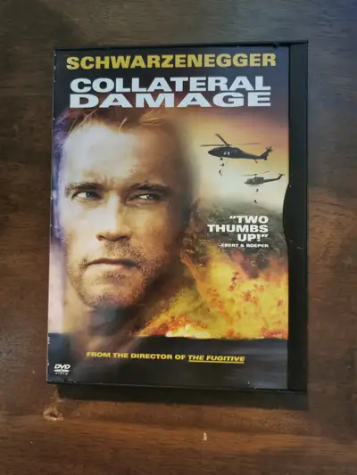 Bonjour, je vends le dvd du film joué par Arnold Schwarzenegger, Dommage Collatéral. Le DVD est en b...