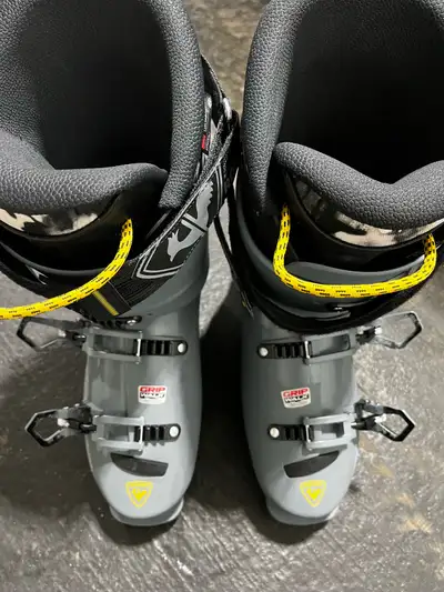 Rossignol 28.5 men’s All Track ski boots , View more