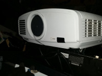 Mitsubishi XD1000U hd Projector with SCART support excellent for