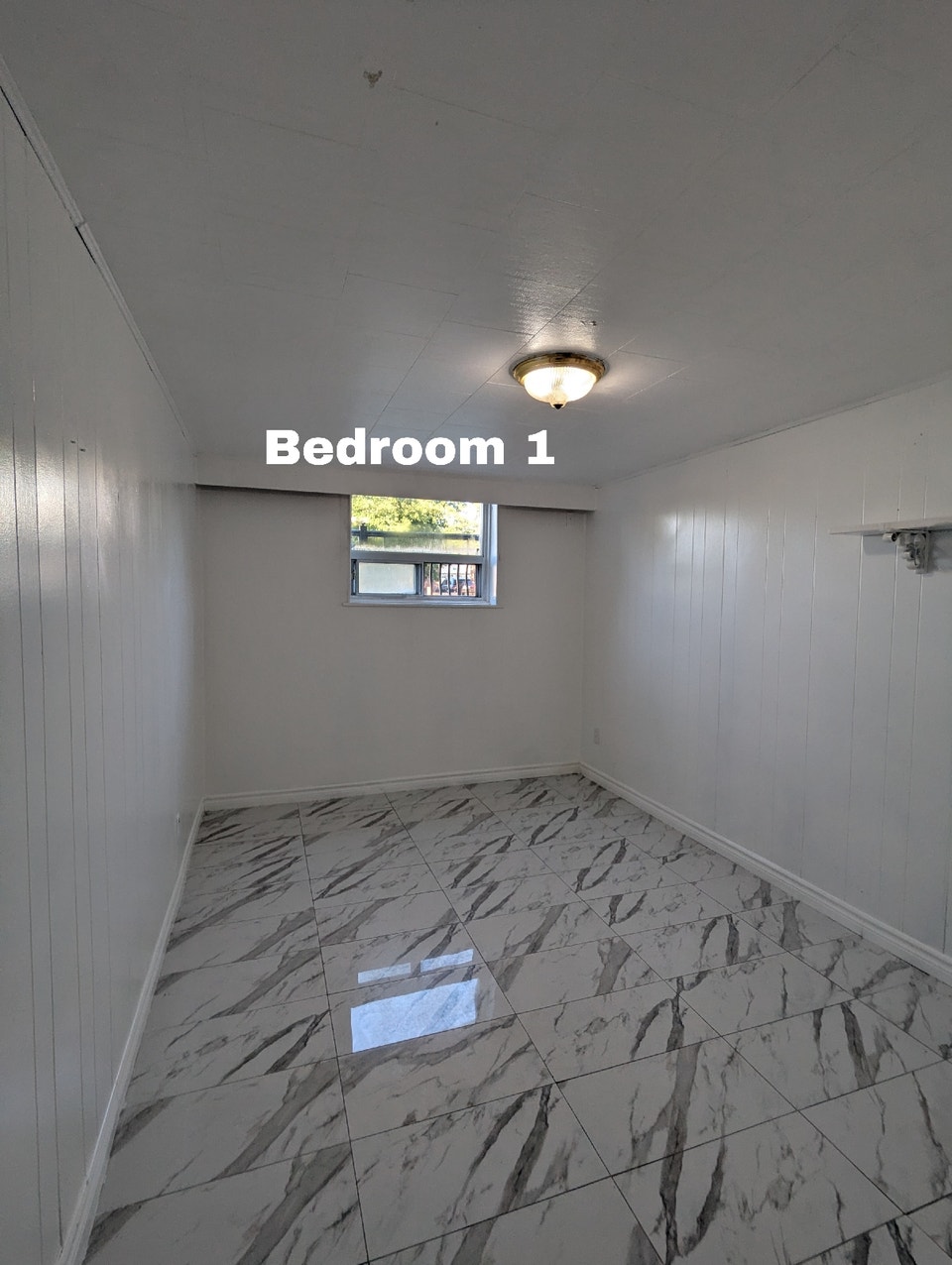 2-Bedroom Walkout Basement Apartment, All-Inclusive & Private 3